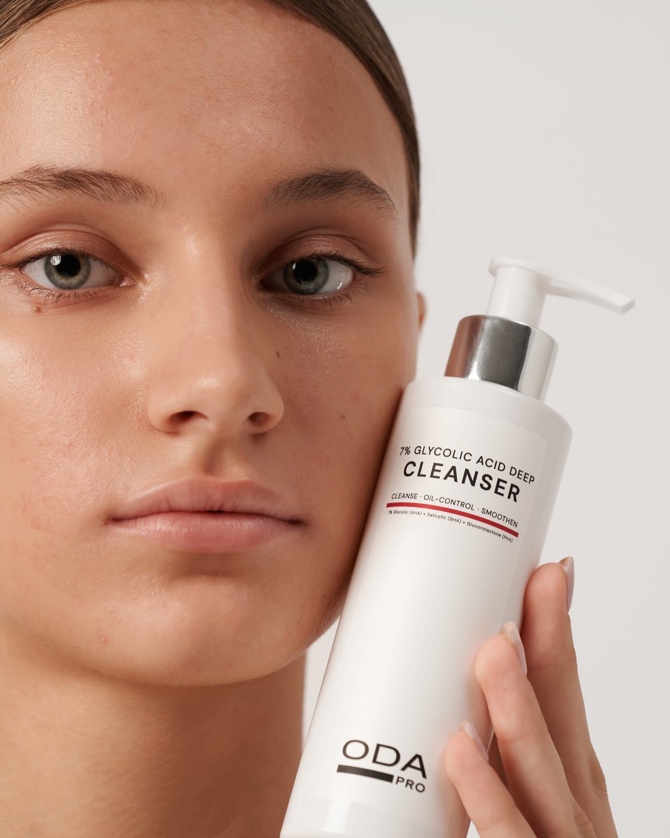 7% Glycolic acid deep cleanser